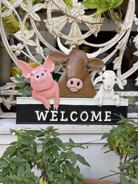 Farmyard Animals with Welcome