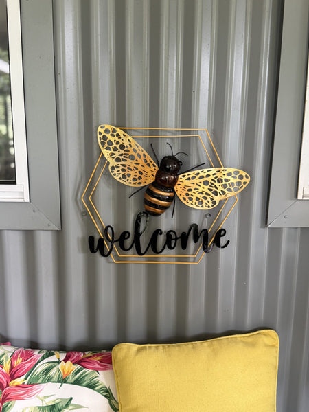 Honeycomb Bee with Welcome
